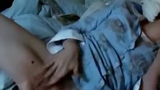 Fingering my hairy pussy till I cum