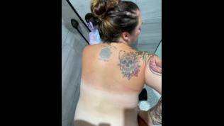 Found a lucky fan to fuck me in the shower