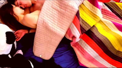 Sexy amateur teens making love