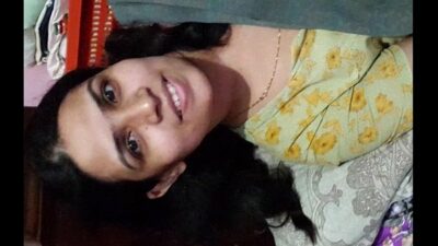 Bangladeshi Women ‘LOPA’ Hot & Sexy look