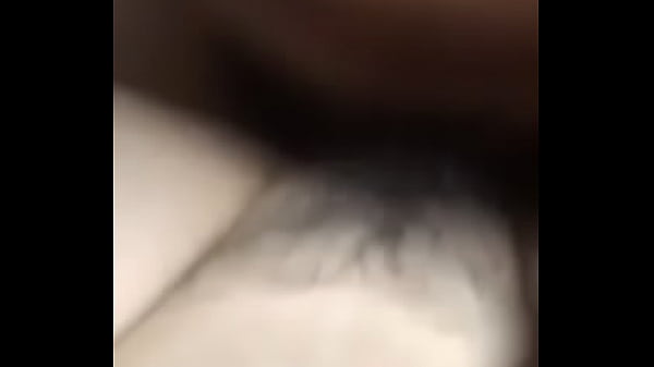 18歲的女孩最喜歡我這樣用力的操她