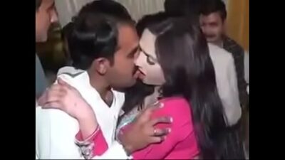 Hot Pakistani Mujra Touch Boobs and Grope Ass