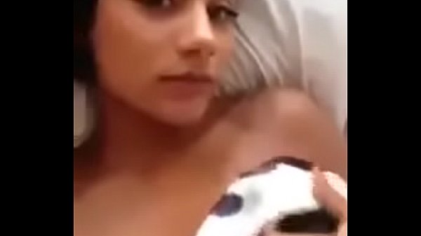 Venezolana, masturbandose