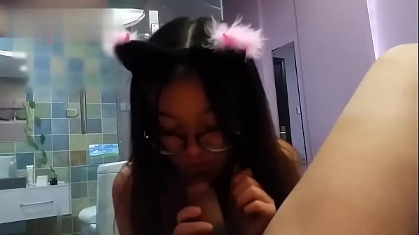 【出售 迷药 听话水 乖乖水 三唑伦 增大延时 等多种产品需要的加微信：aakk12122】【泄密流出】穿上最贵一套调教非常听话的大学妹子 对话非常搞笑,中国国产说中文的色情AV91大神自拍漂亮的少妇熟女