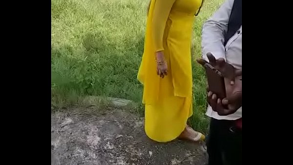 Paki Milf Actress Sana Khan jiggling Big Boobs shooting of Wakhra badmash Movie