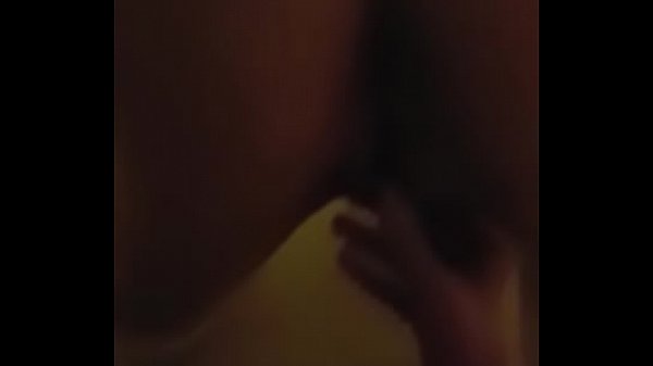 Thai nimmt Big Dick im Doggy