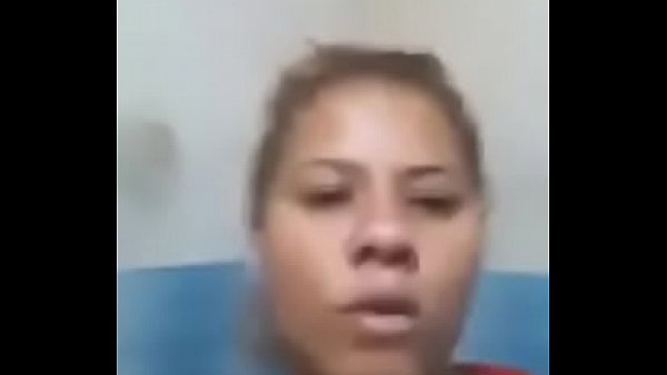 Venezolana me mandan video en el baño masturbadose  rico