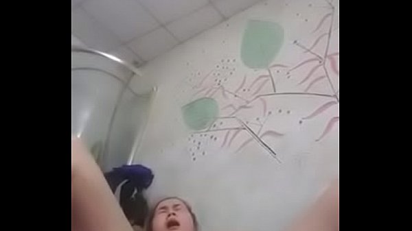 8F8EEEC9-0093-4061-A897-143207D12D91.MOV