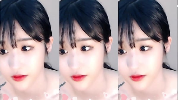 Gái Trung Quốc nhảy lên và xuống